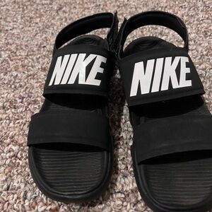 Like new Nike sandals